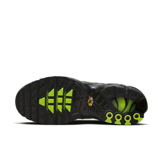 NEW Men's Sz 7 Nike Air Max Plus TN Tuned Sneaker Volt Cool Grey FQ2381-001